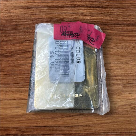 Vintage Donald Duck Lot – 3 Magnets & 1 Disney Pin 2000 Millennium Disneyana - Picture 11 of 13